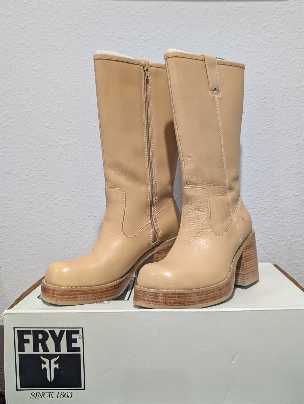 RARE VINTAGE Frye Dena Blond Beige Leather Mid Calf Platform Boots Size 9
